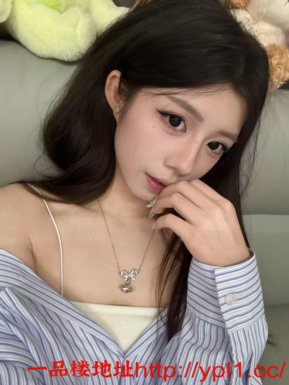 新下海真实艺术生短期兼职三点粉高潮会喷水，女友般体验