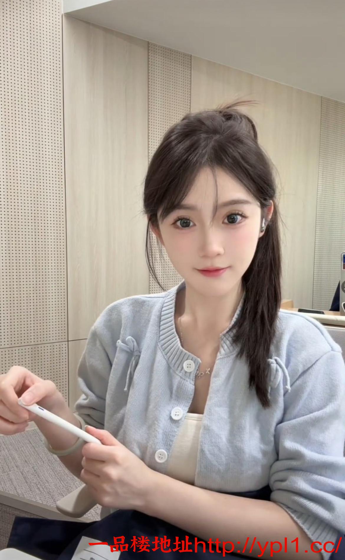 妩媚多姿大胸小姐姐口活一绝