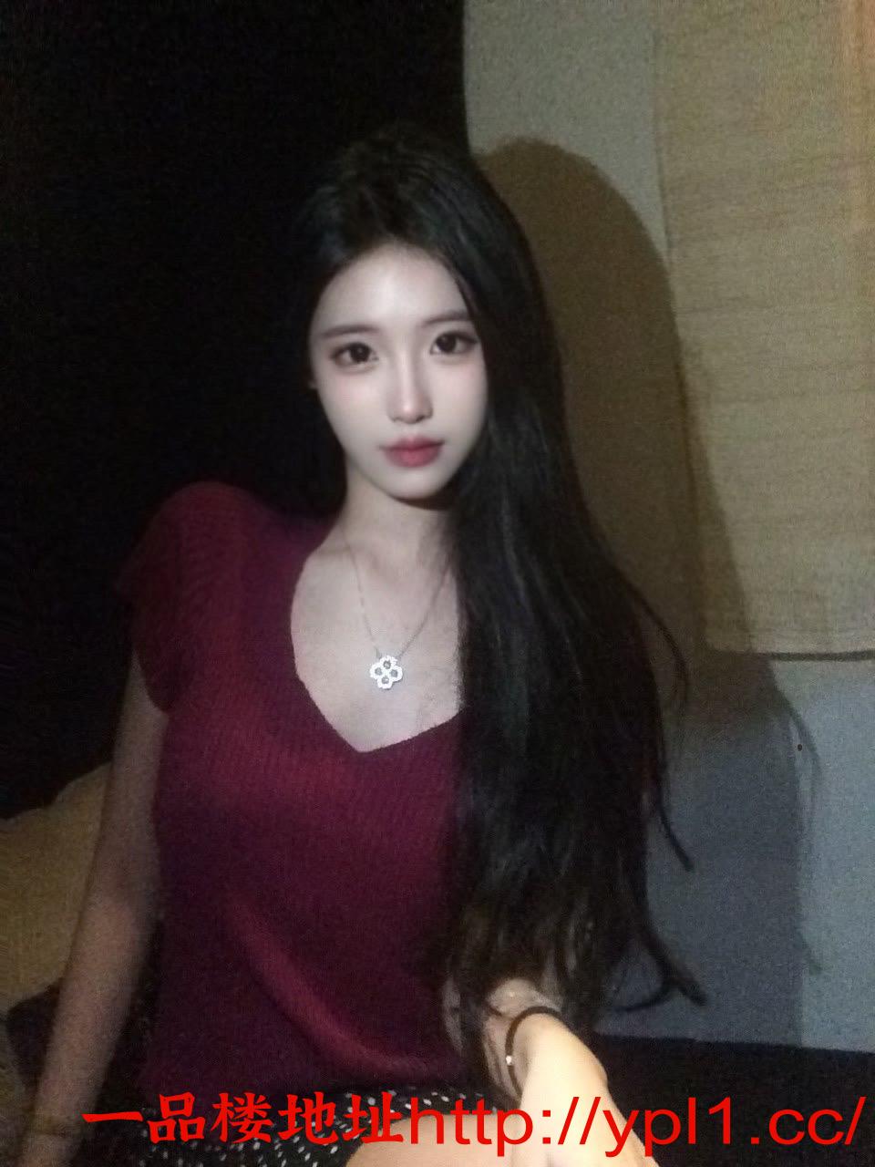 刚下海没多久的小美女