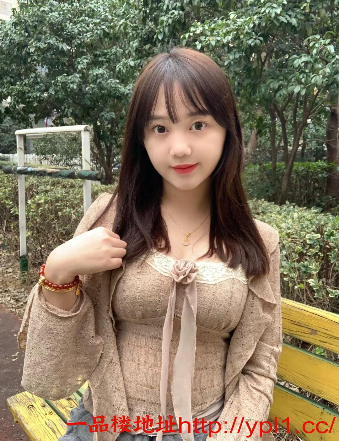 胸控大奶子，熟女打炮，口活不错玩的开美女