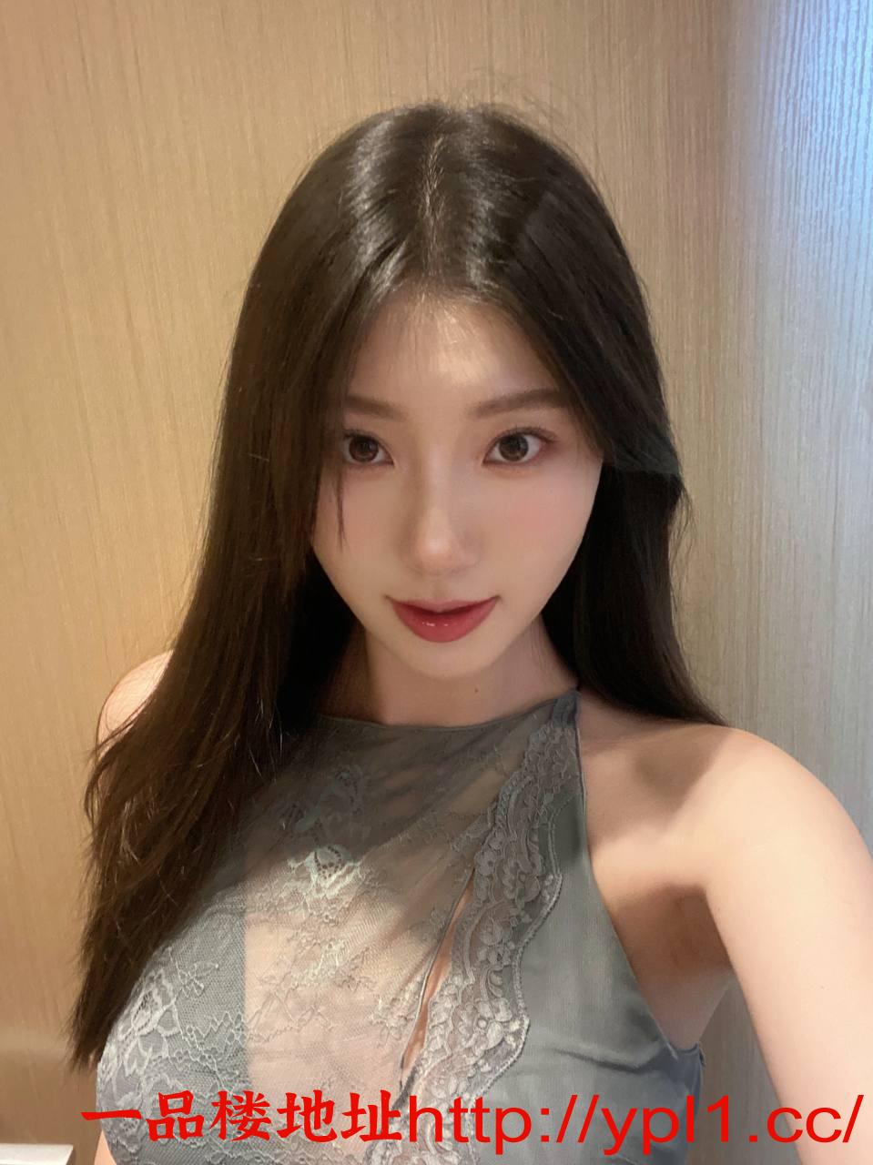 南湖大胸性感骚货