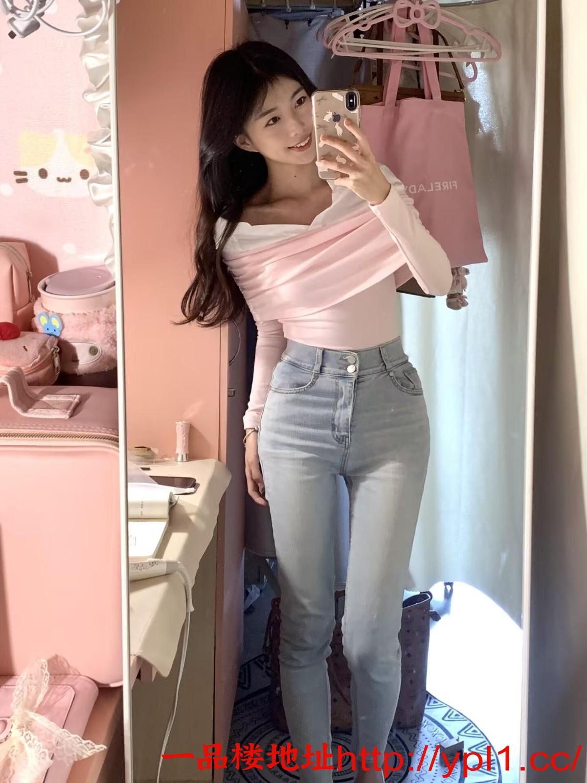 萌妹诱惑大长腿皮肤白嫩紧 B （可外出）