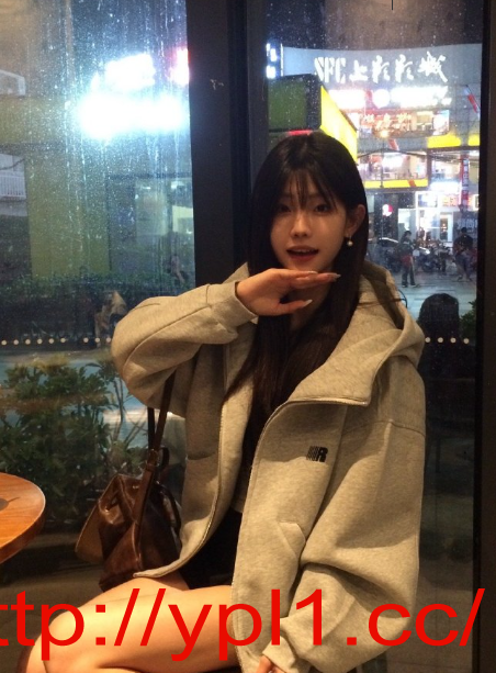 海曙全情投入特卖力