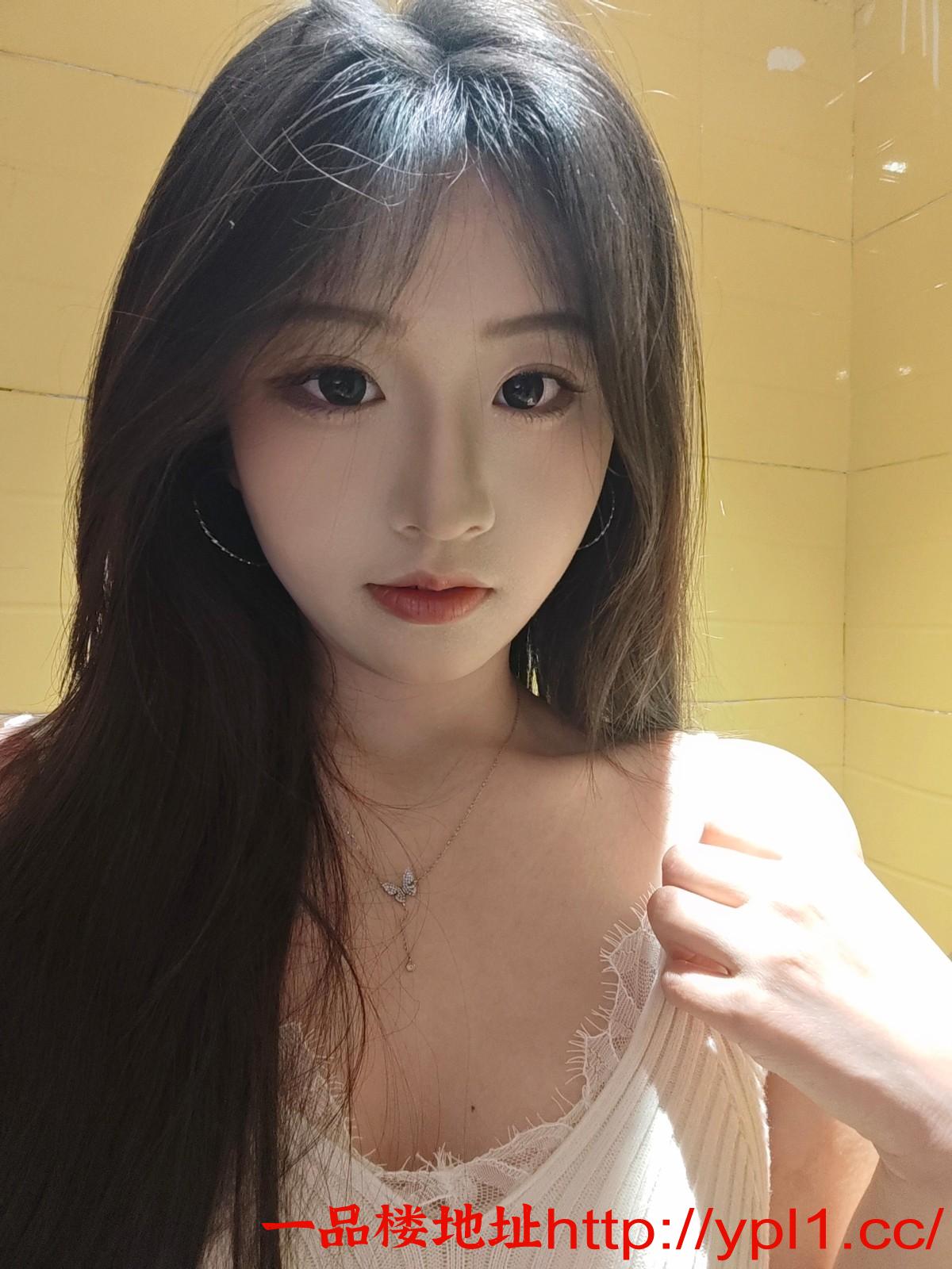 个人小年轻风骚辣妹，人美活好