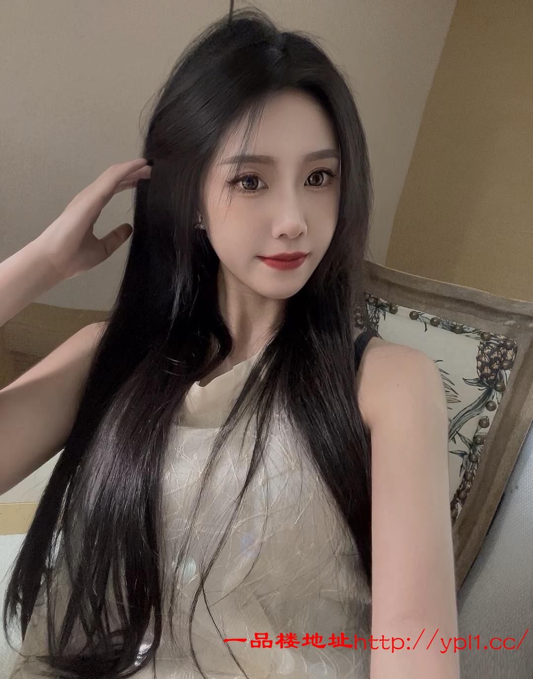 大长腿黑高跟鞋御姐