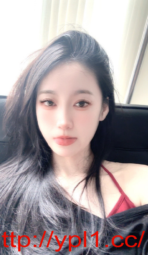 玩弄床上小尤物