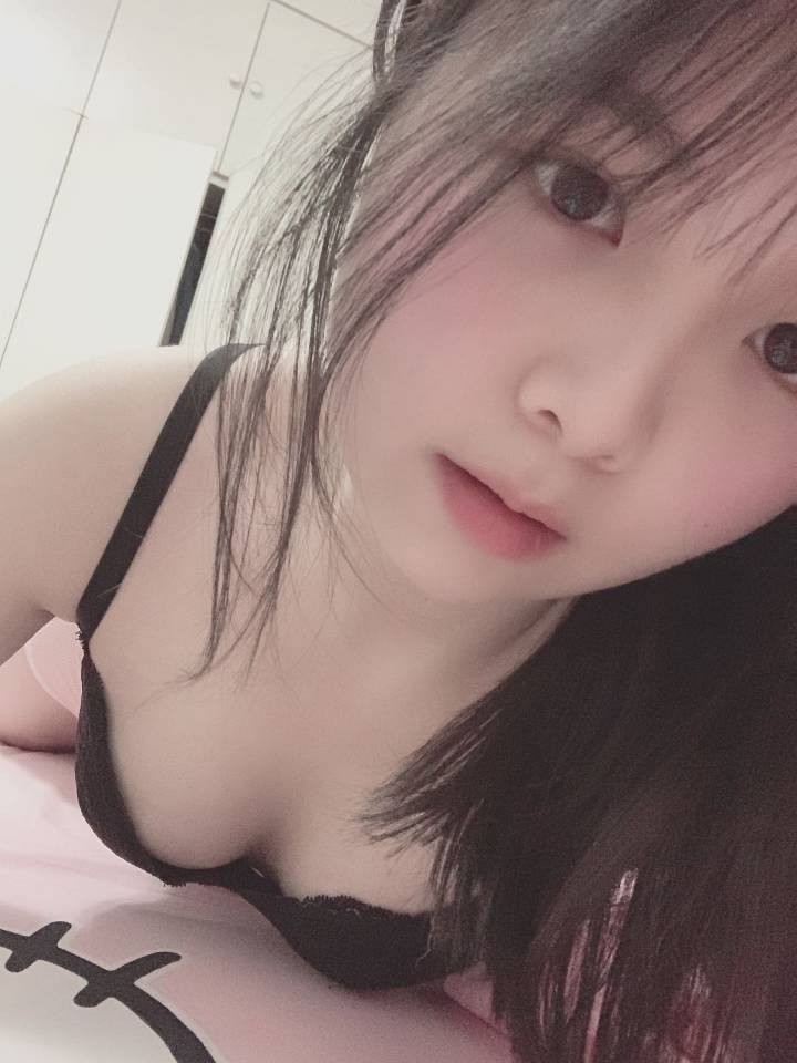 可爱学生妹三点粉嫩