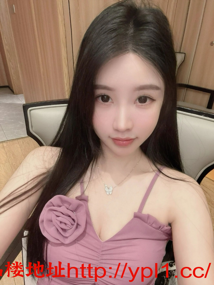 气质十足骚货女神