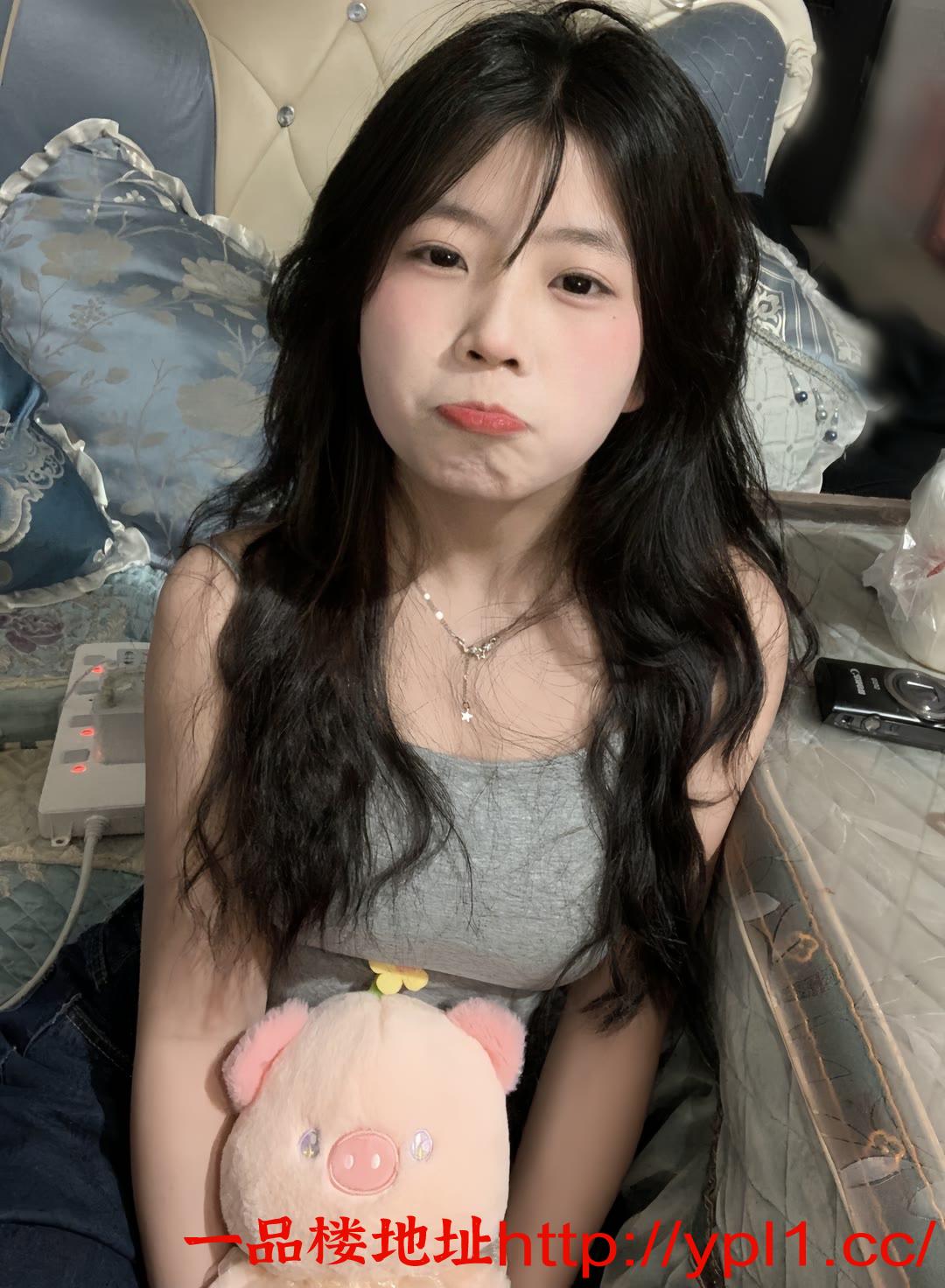 大奶激情潮喷水妞