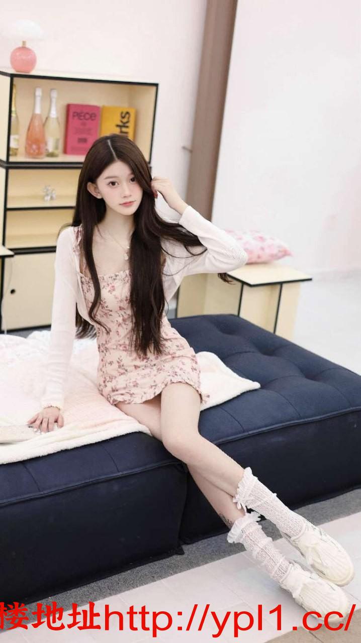 新学妹兼职年轻貌美多水