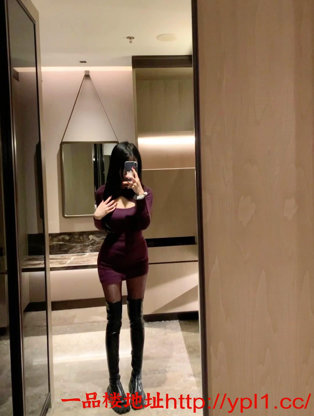 黑丝嫩妹小骚货