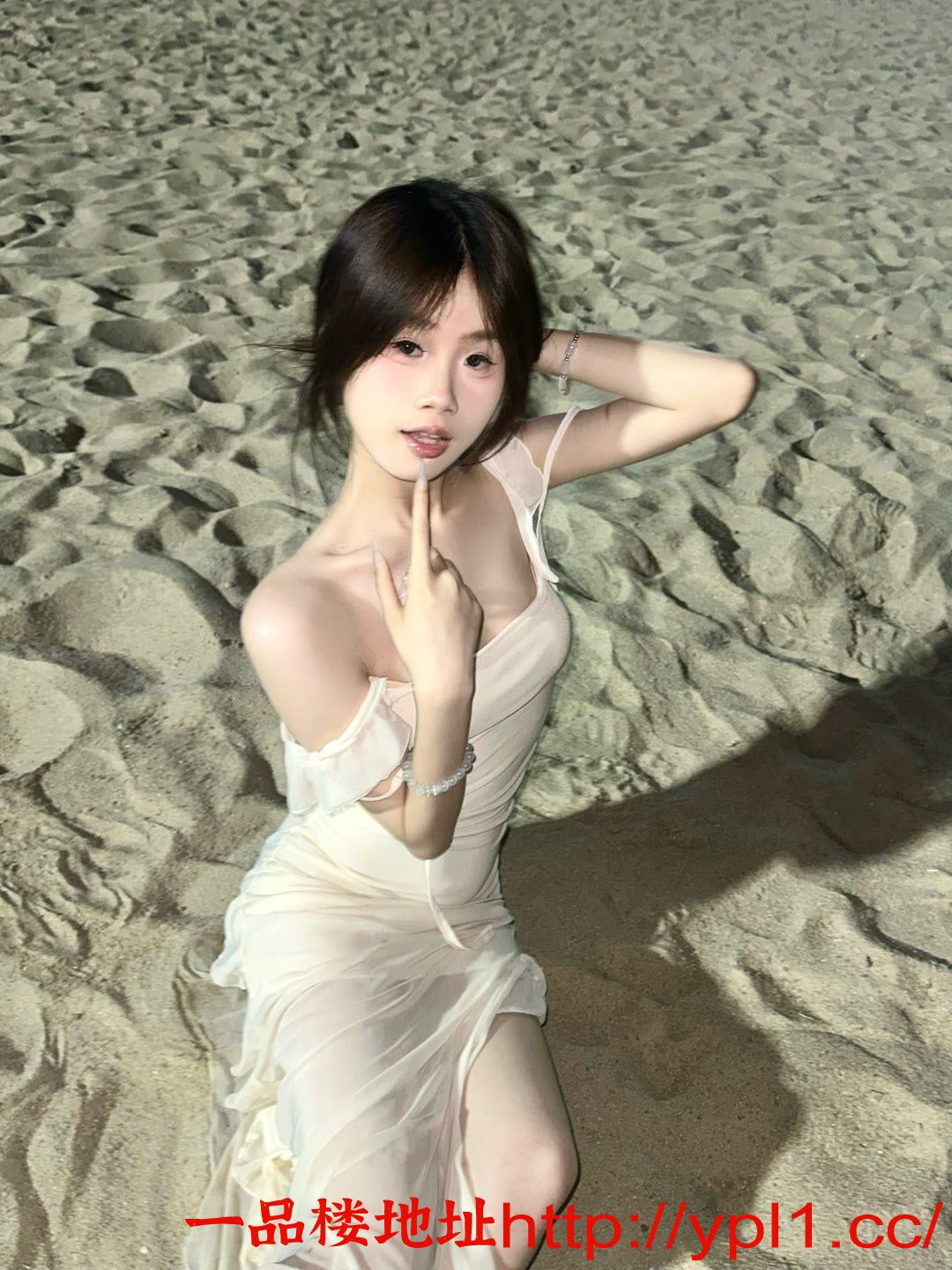 清纯学妹暑假兼职可调教  乖巧很配合