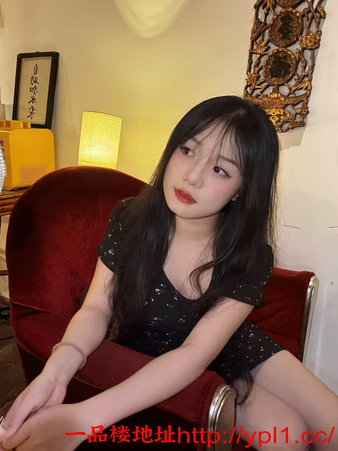 上海年轻漂亮小姐姐