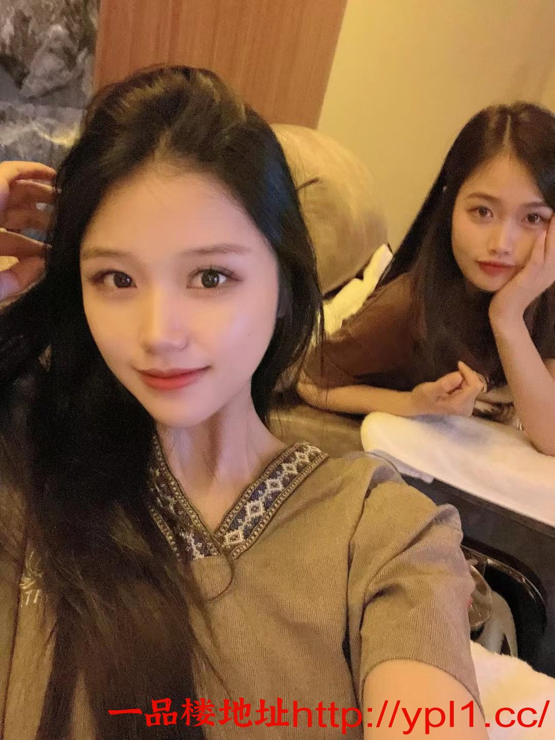 极品大奶兼职小妹