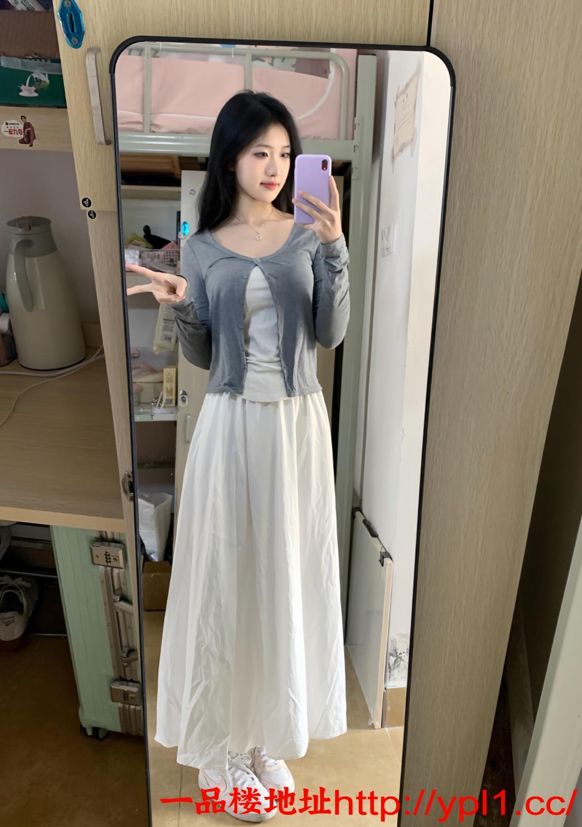 粉嫩妹子短期下海兼职