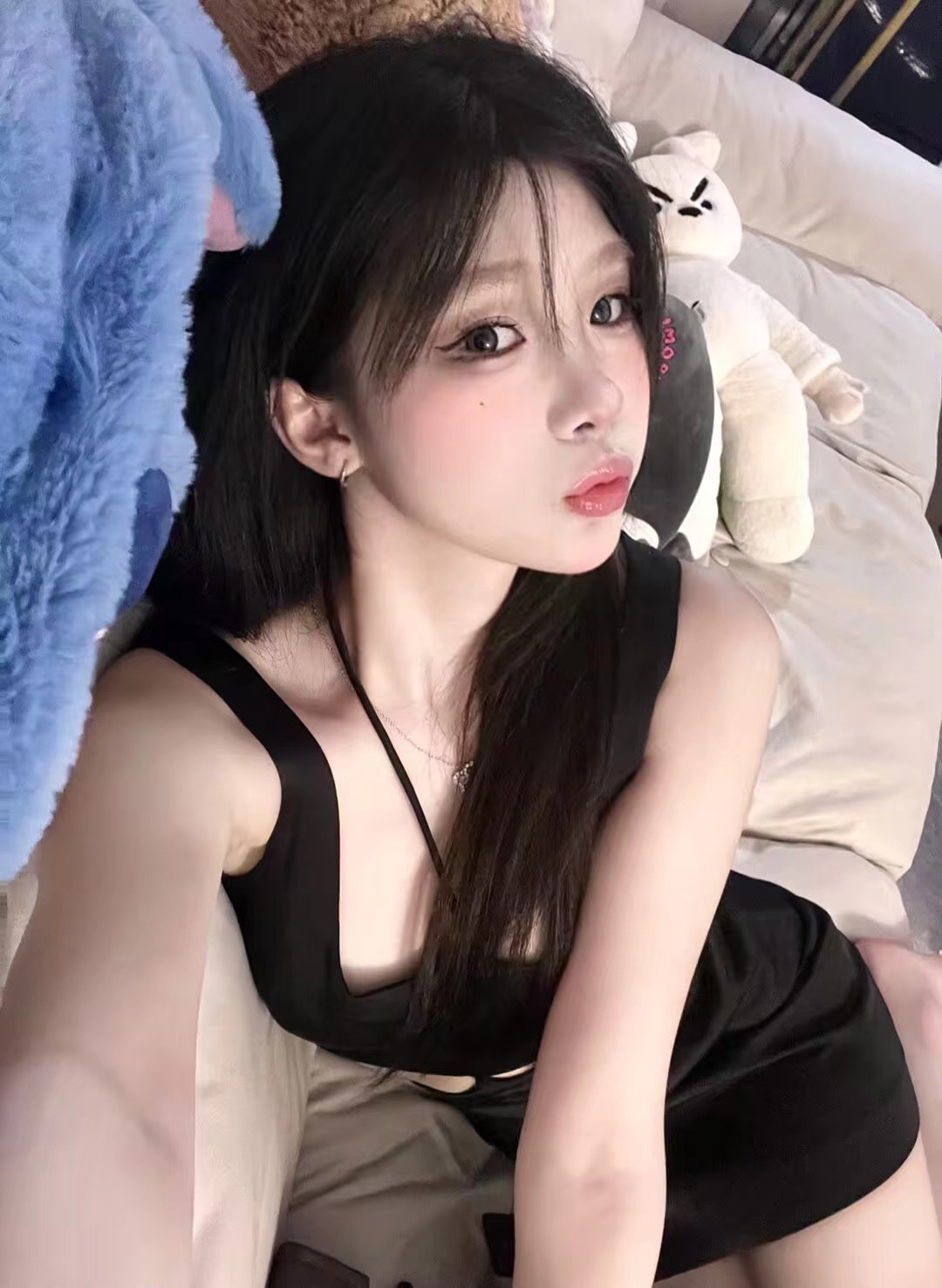 有颜有奶水嫩邻家小妹