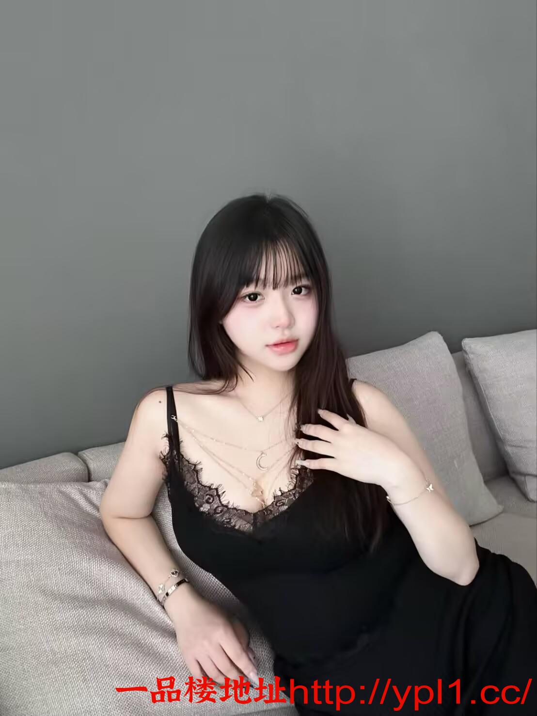 骚货妹子大奶大屁股水多