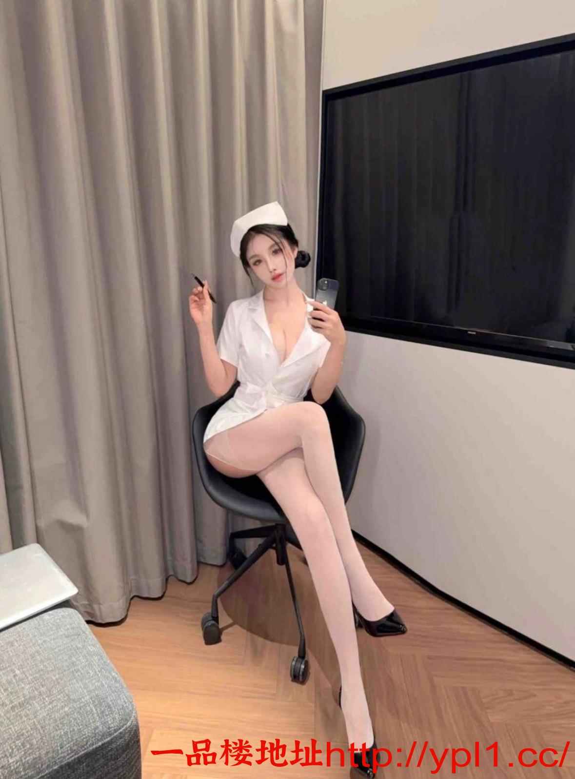 玄武区兼职超美在读大学生粉嫩鲍鱼颜射可调教