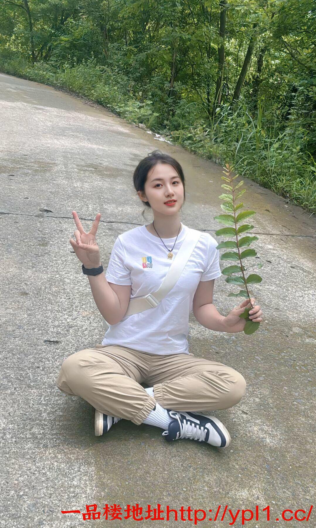 出差玩的刚下海极品兼职