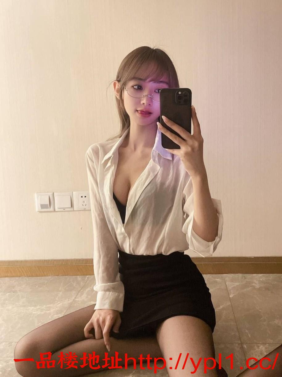 骚气小妹身材火辣