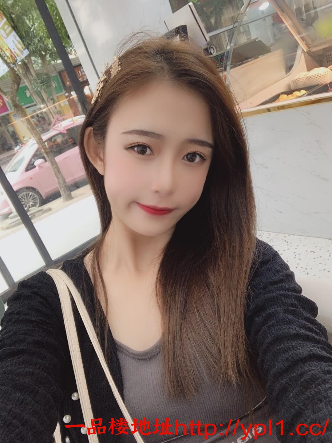 萝莉诱惑滑润小猫咪