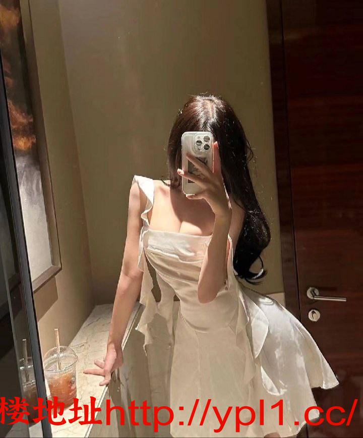 颜值担当的舞蹈老师刚下海