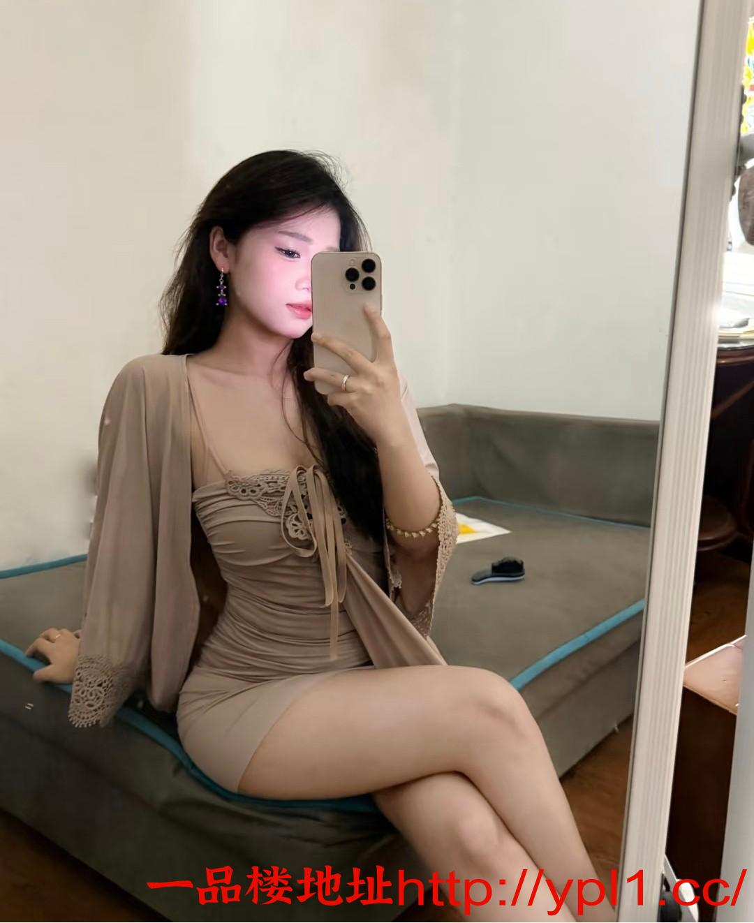 性感软妹温柔妩媚多姿，大胸妹馒头逼耐搞