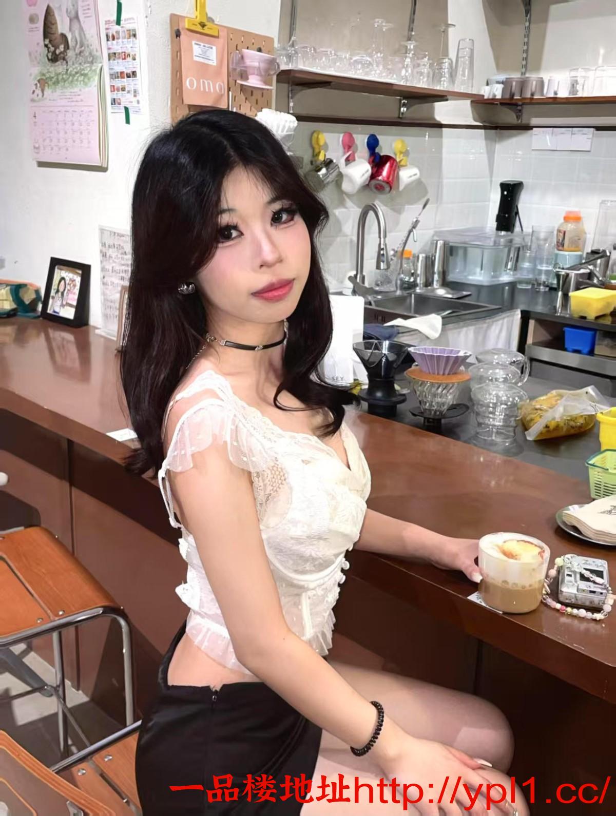 性感妩媚叫声大的邻居小妹