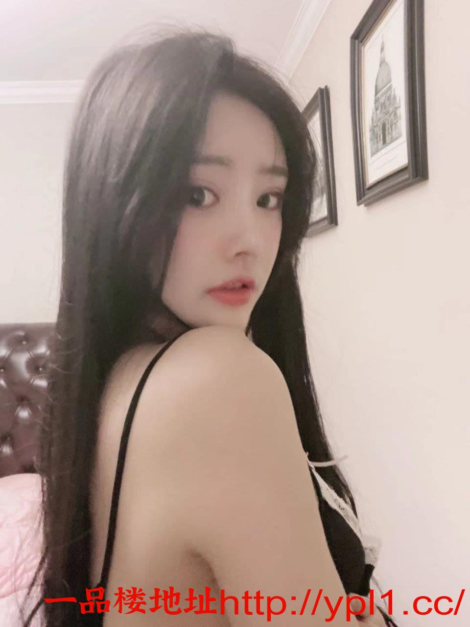 小学妹兼职外围