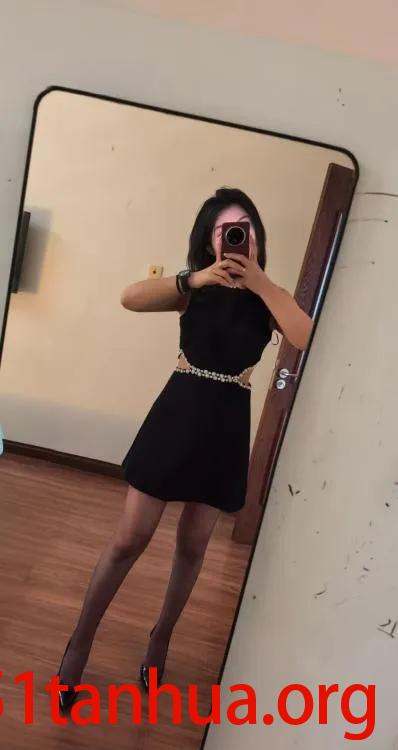 年轻有活力漂亮小伊伊