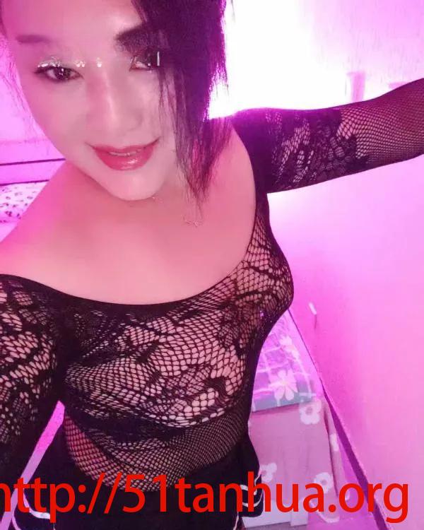 三通服务型熟女