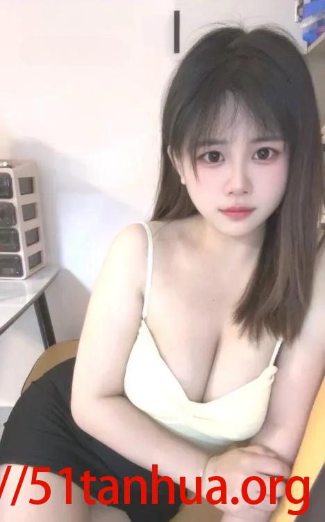 拱墅肤白大胸器咪咪