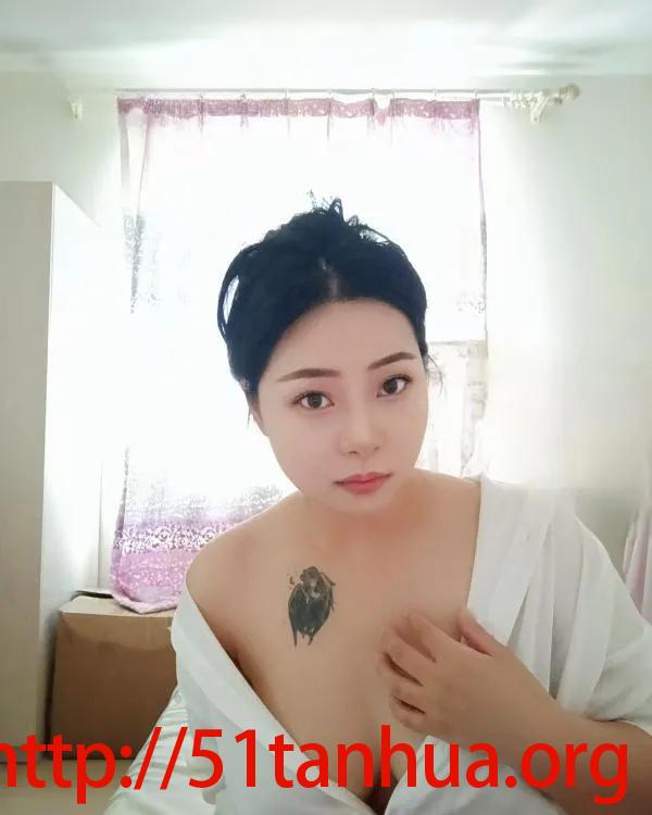 服务系大胸芊儿