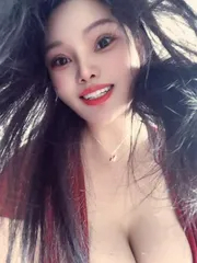 镜湖绿地小少妇