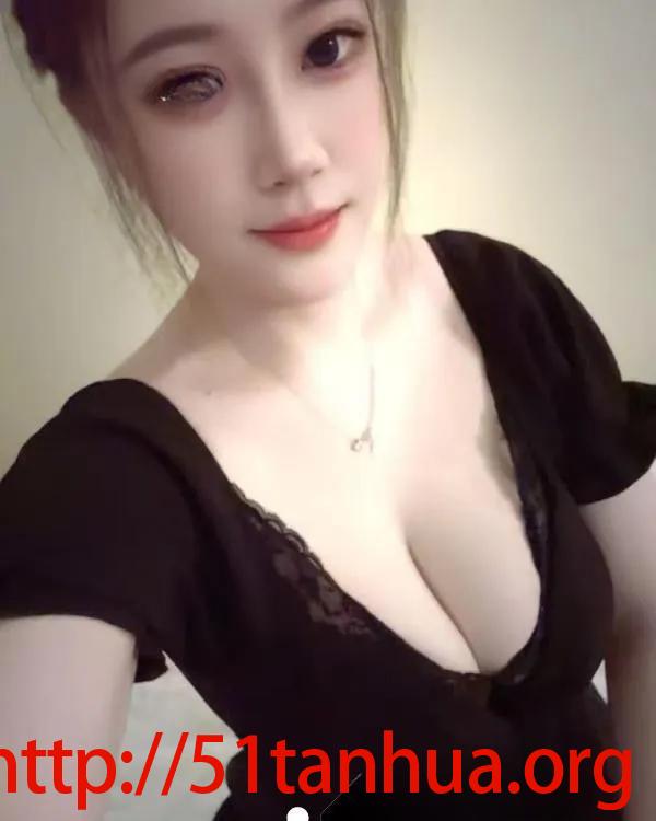 北辰性感丰满大胸妹