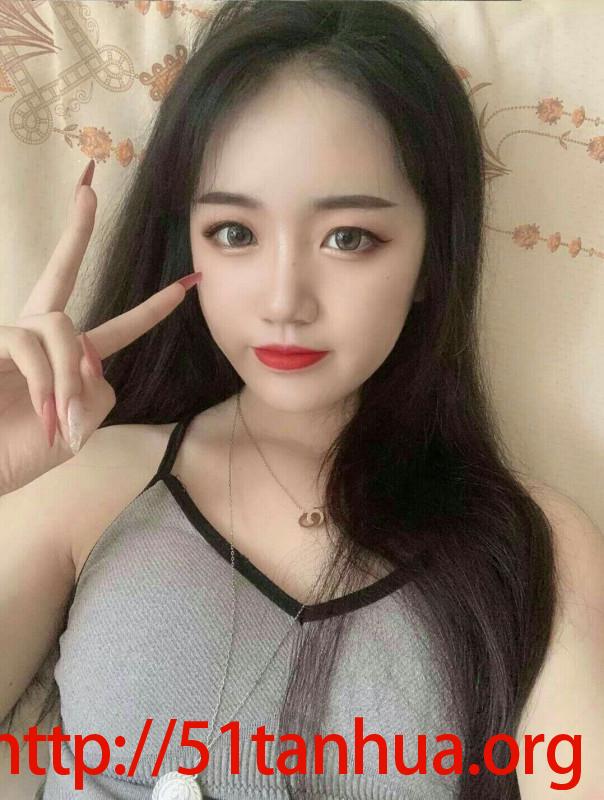 抚顺南站小姐姐